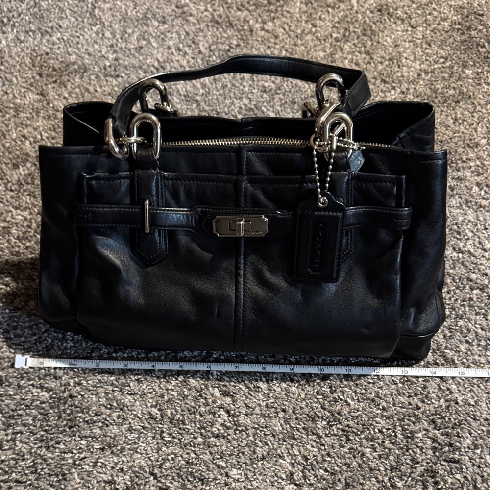 Vintage Coach Black Leather Shoulder Bag